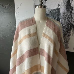 Lucky Brand cozy poncho wrap with open front